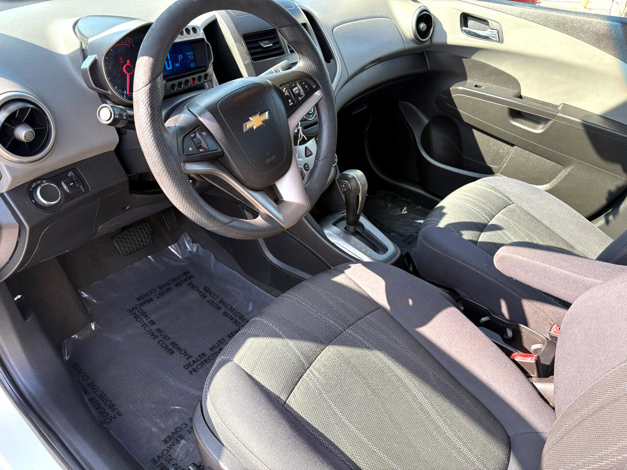 Used 2013 Chevrolet Sonic LT image 7