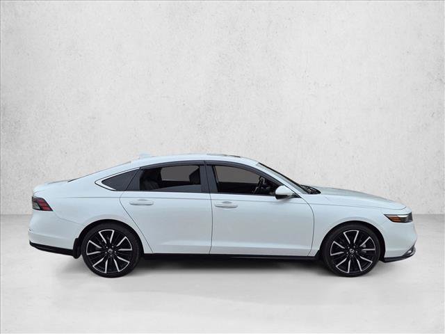 Used 2025 Honda Accord Touring image 4