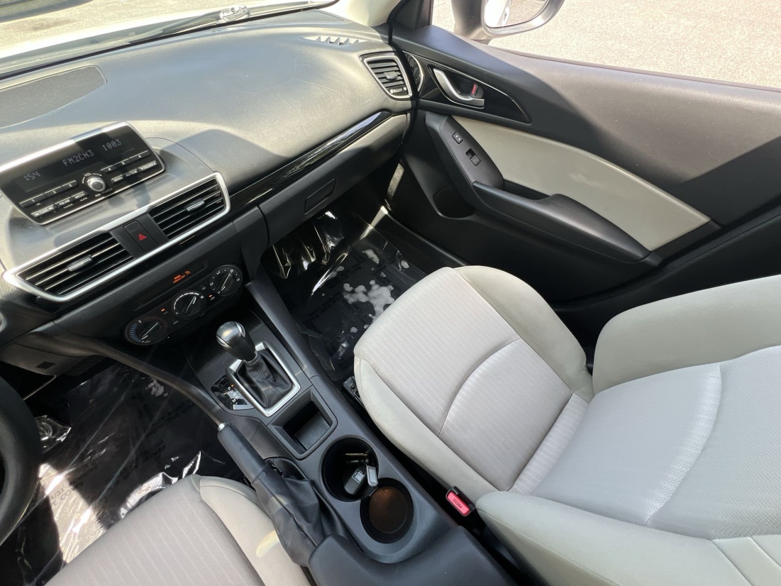 Used 2014 MAZDA MAZDA3 i Sport FWD image 14