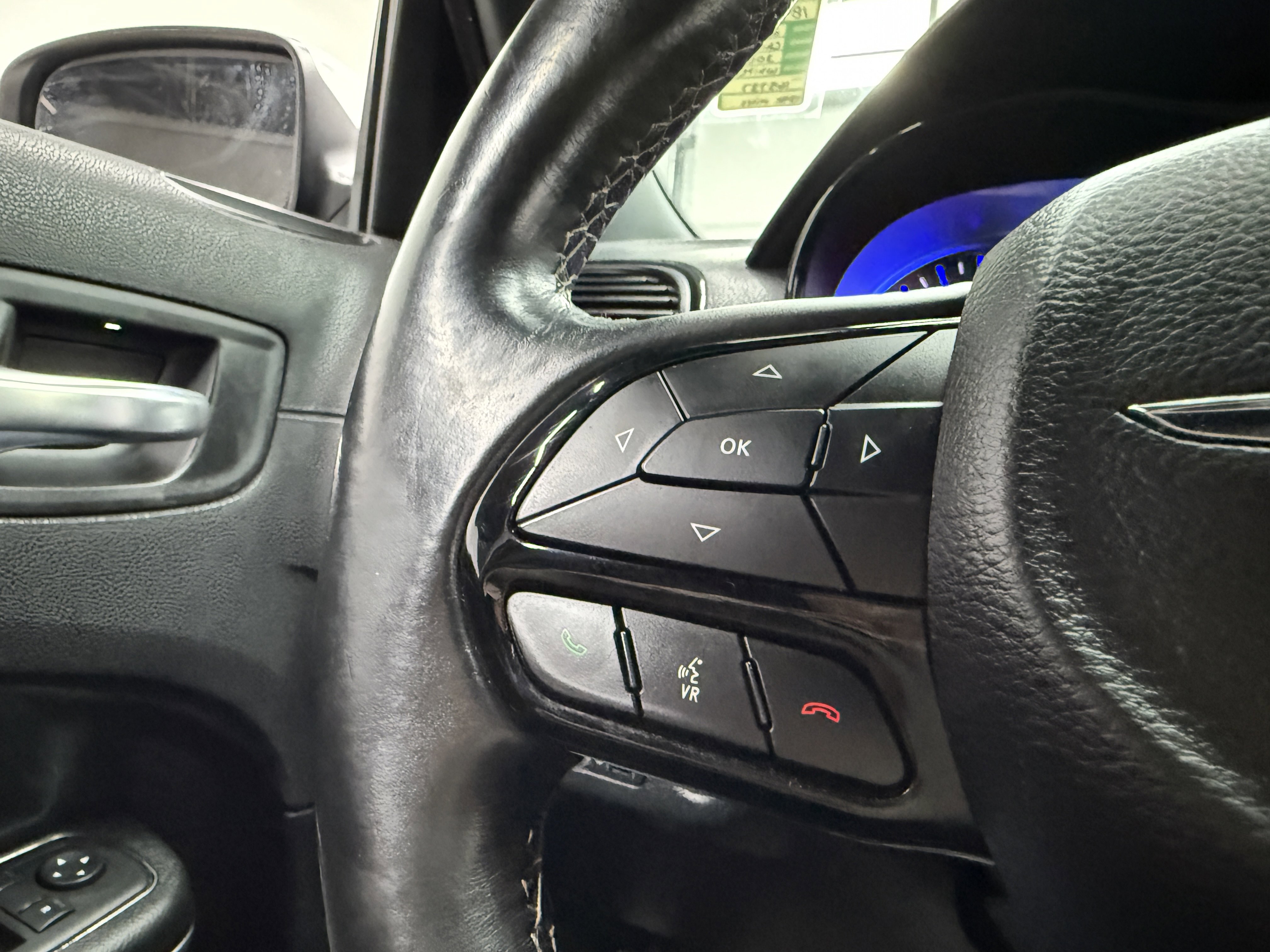 Used 2018 Chrysler 300 S image 15