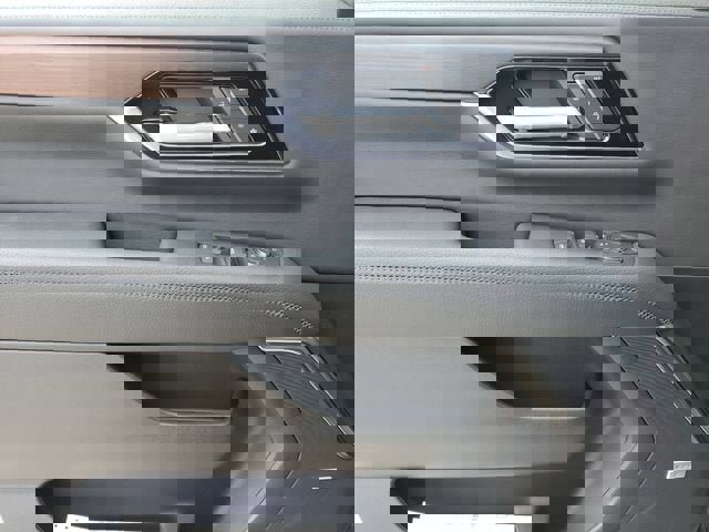 New 2026 GMC Yukon Denali image 17