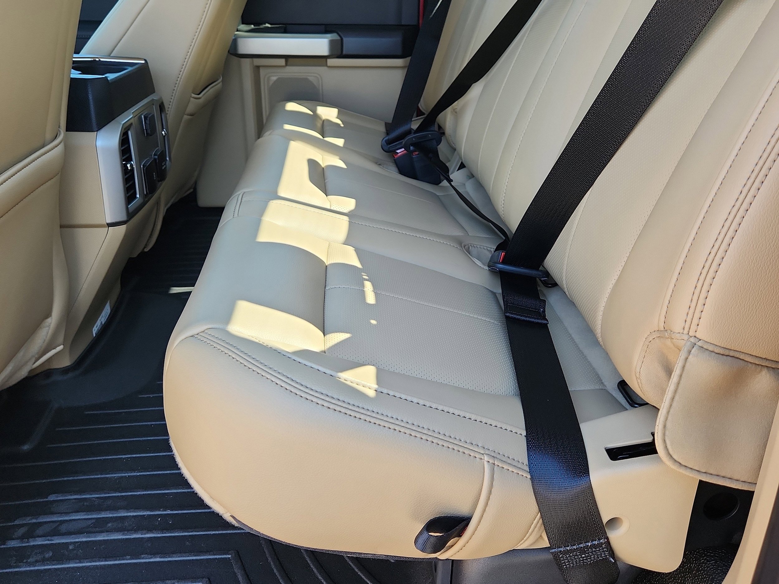 Used 2021 Ford F350 Lariat w/ Chrome Package AWD/4WD image 11