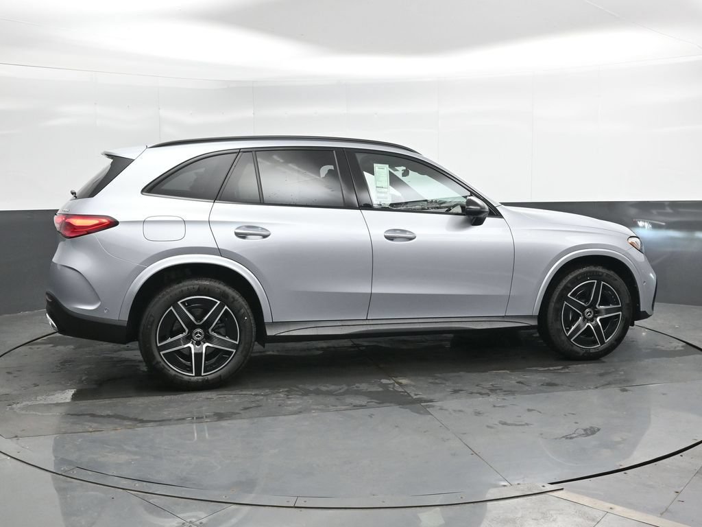 New 2026 Mercedes-Benz GLC 300 4MATIC image 3