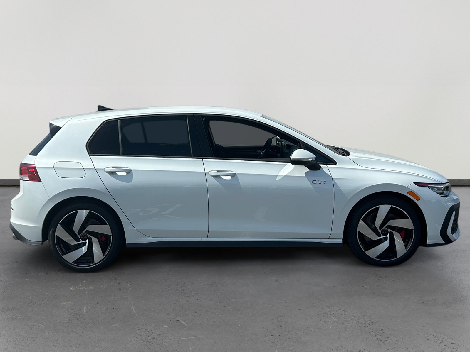 New 2026 Volkswagen Golf SE FWD image 6