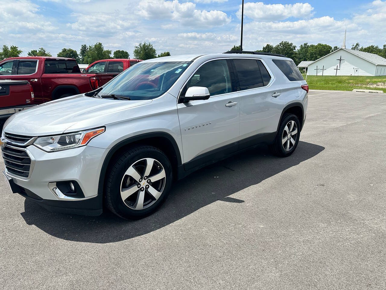 Used 2020 Chevrolet Traverse LT w/ LT Premium Package FWD image 8