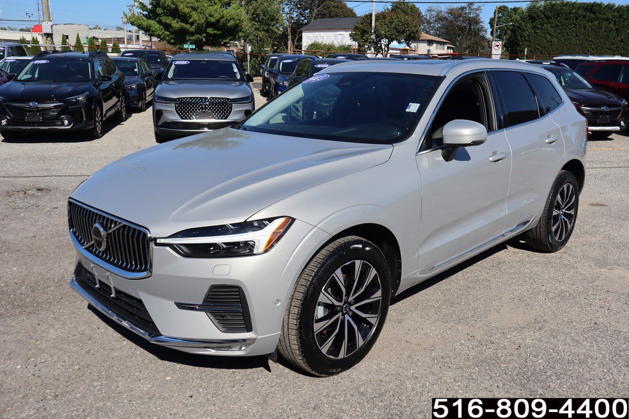 Used 2023 Volvo XC60 B5 Plus w/ Climate Package image 9