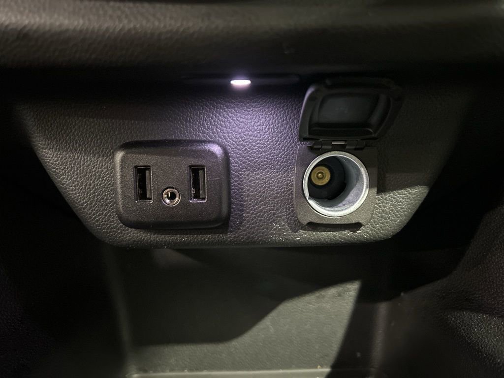 Used 2023 Chevrolet Traverse LT w/ LPO, Floor Liner Package image 32