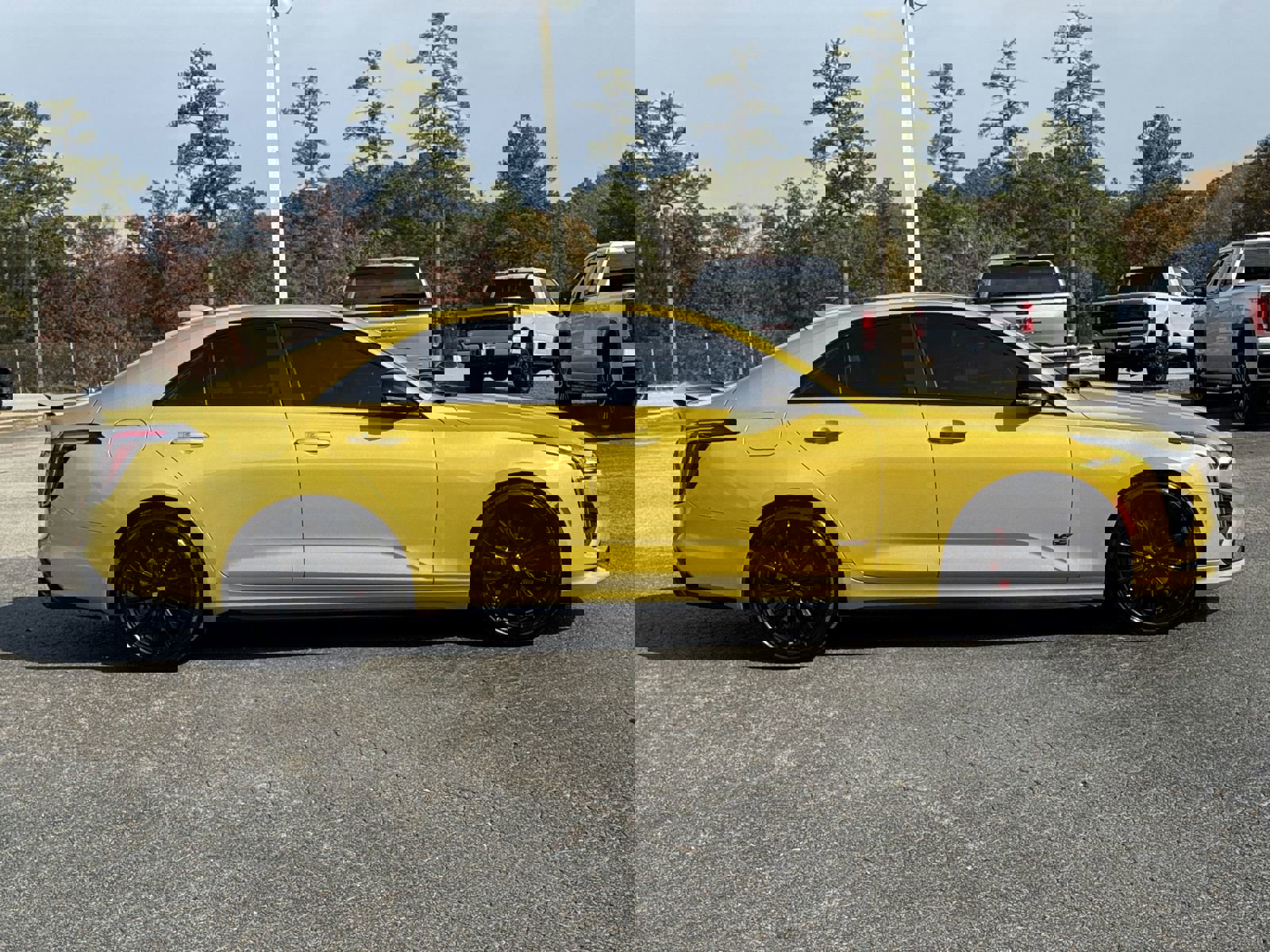 Used 2024 Cadillac CT4 V w/ LPO, ONYX Package image 11