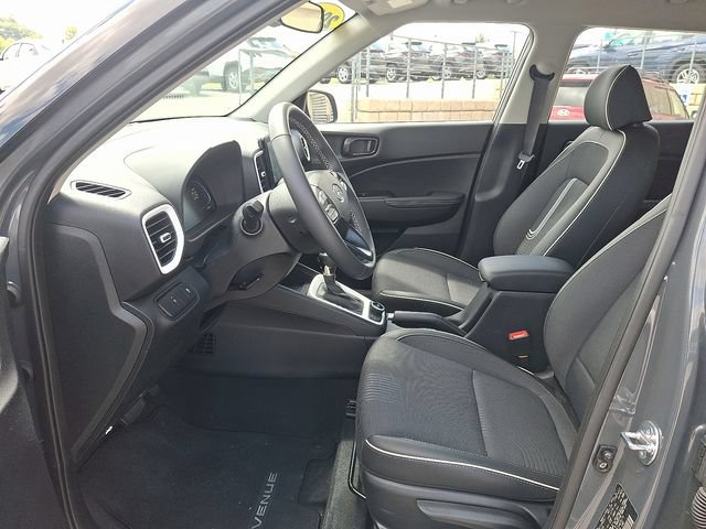 Certified 2026 Hyundai Venue SEL FWD image 13
