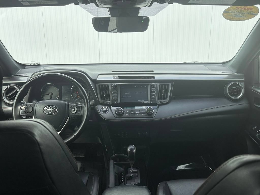 Used 2018 Toyota RAV4 SE w/ Power Extra Value Package AWD/4WD image 37