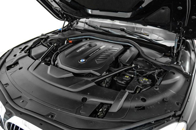 Used 2017 BMW 740i xDrive AWD SUNROOF LEATHER HEATED SEA image 48