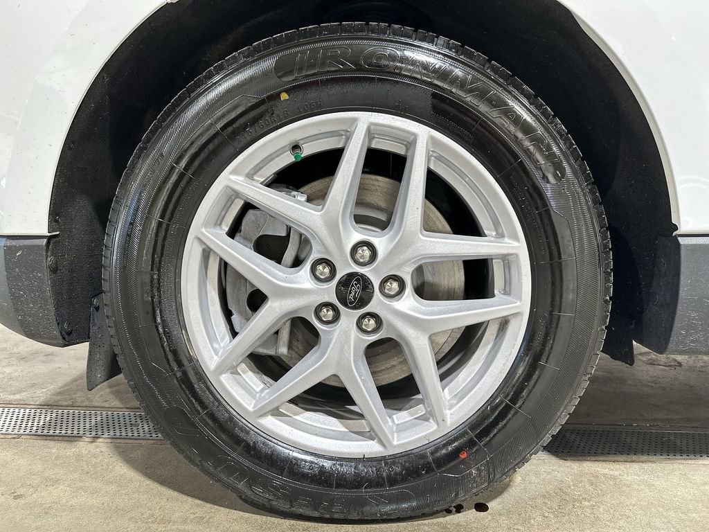 Used 2024 Ford Edge SEL image 27