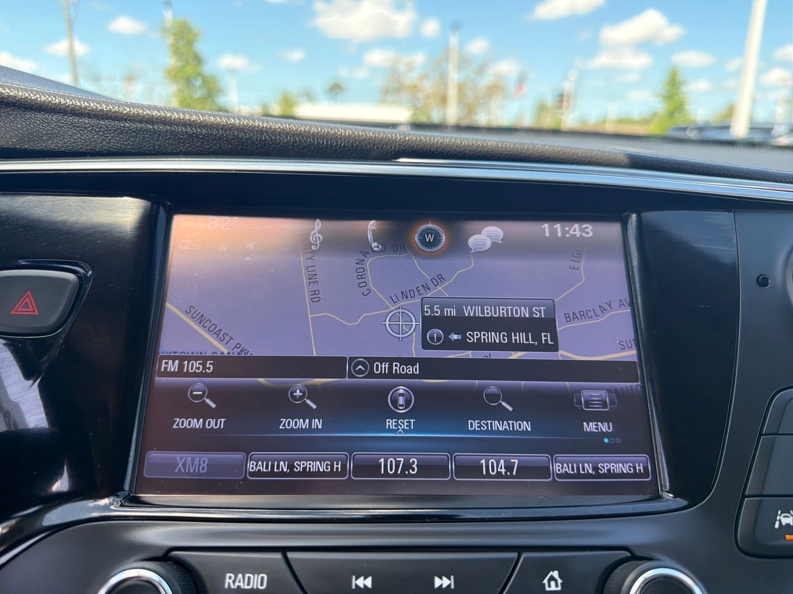 Used 2020 Buick Envision Premium AWD/4WD image 35