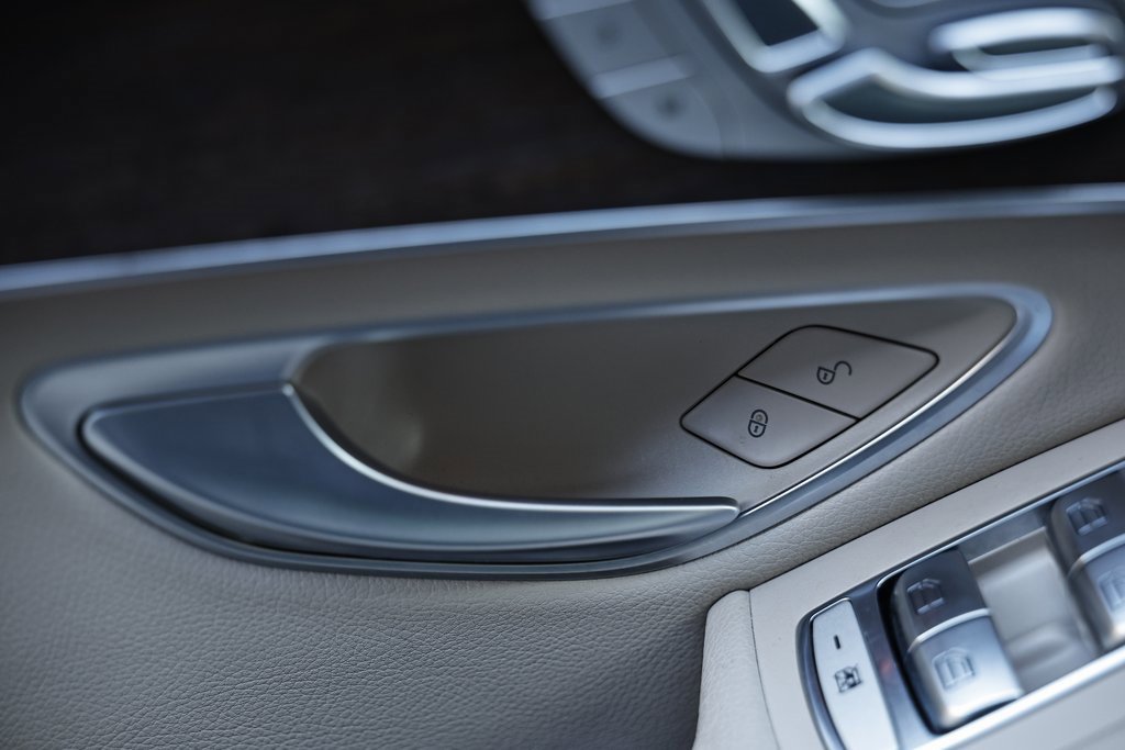 Used 2022 Mercedes-Benz GLC 300 4MATIC image 18