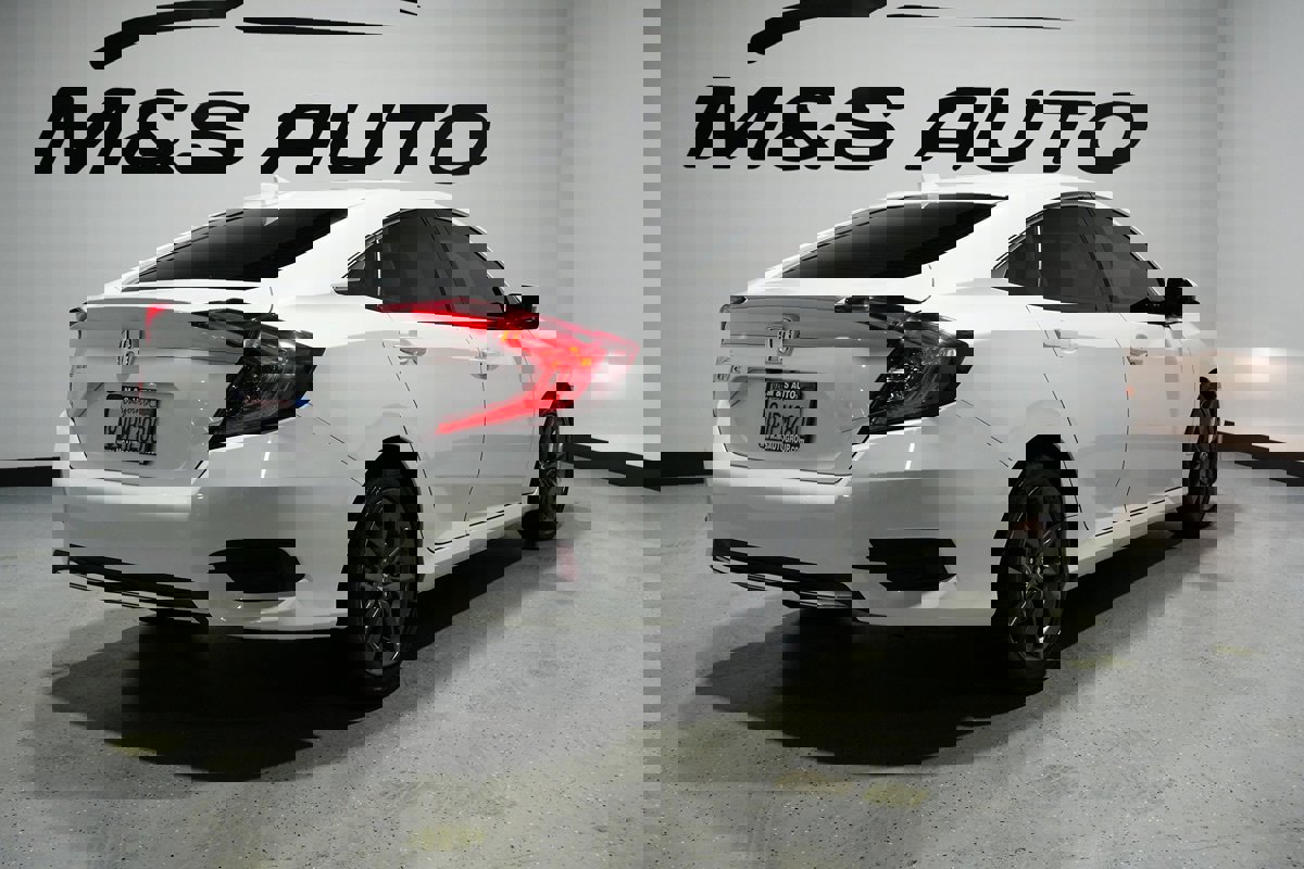 Used 2019 Honda Civic EX image 9