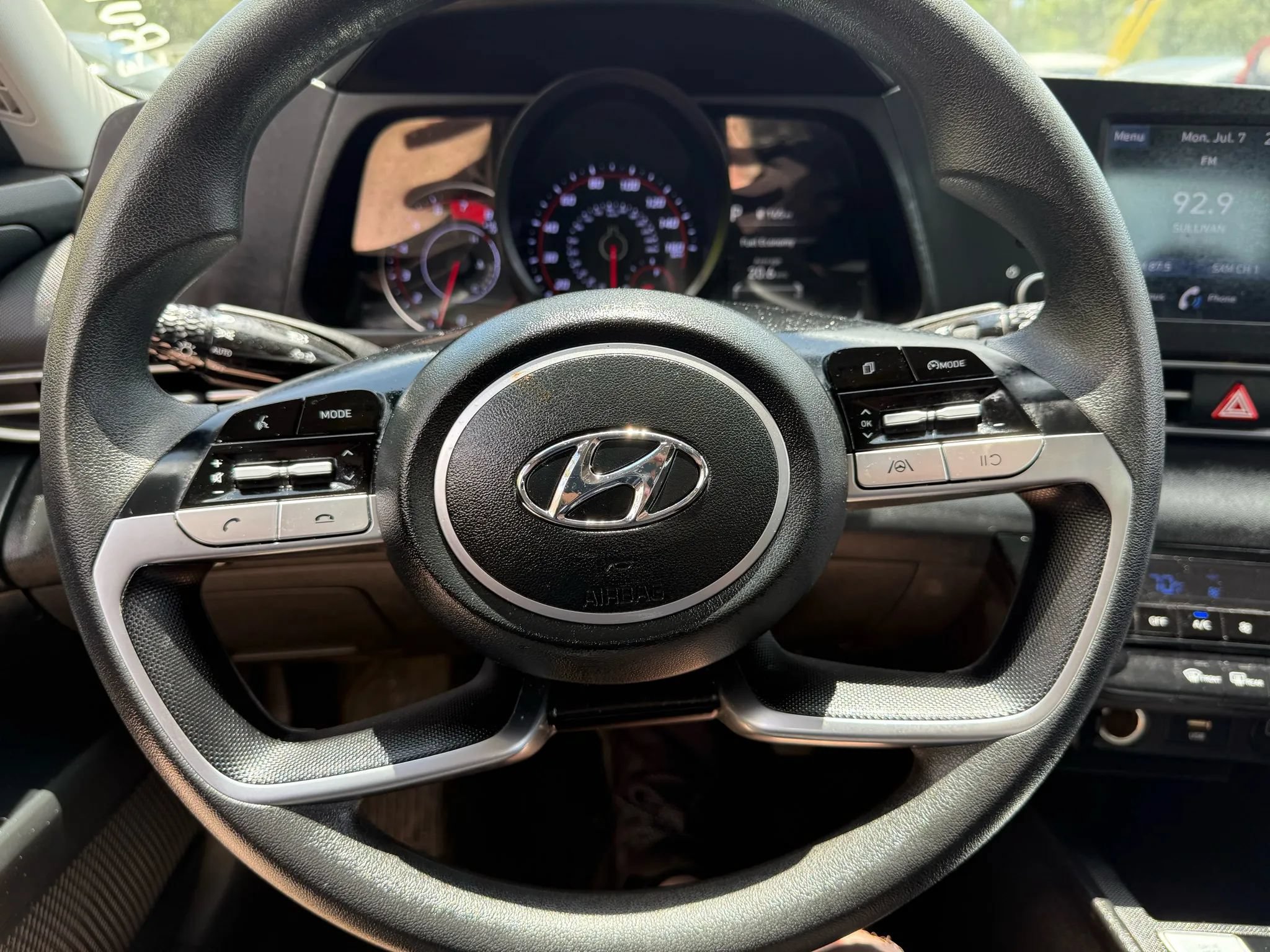 Used 2021 Hyundai Elantra SEL FWD image 20