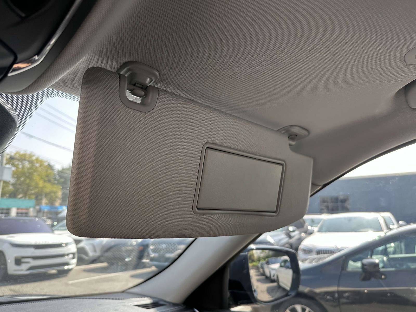 Used 2024 Jeep Grand Cherokee Limited 4xe image 32