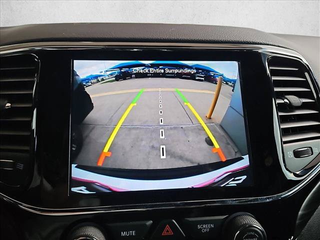Used 2020 Jeep Grand Cherokee Altitude AWD/4WD image 14