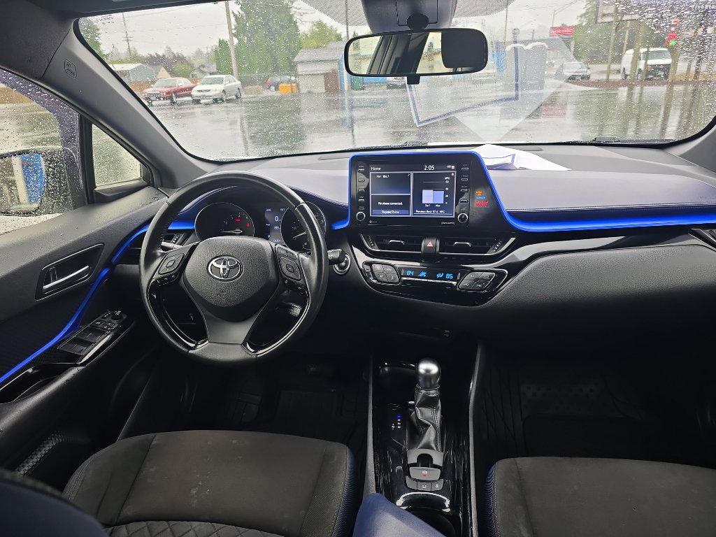 Used 2020 Toyota C-HR XLE image 18