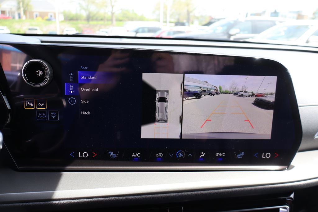 New 2026 Chevrolet Traverse LT AWD/4WD image 24