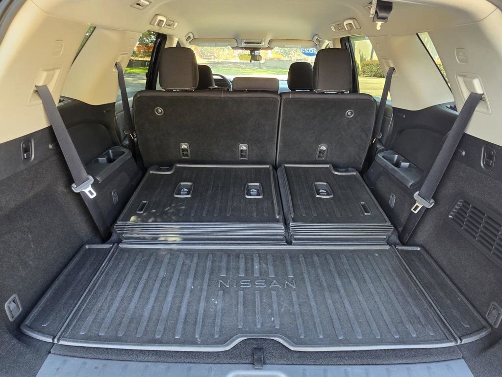 Used 2023 Nissan Pathfinder S w/ Cargo Package image 10