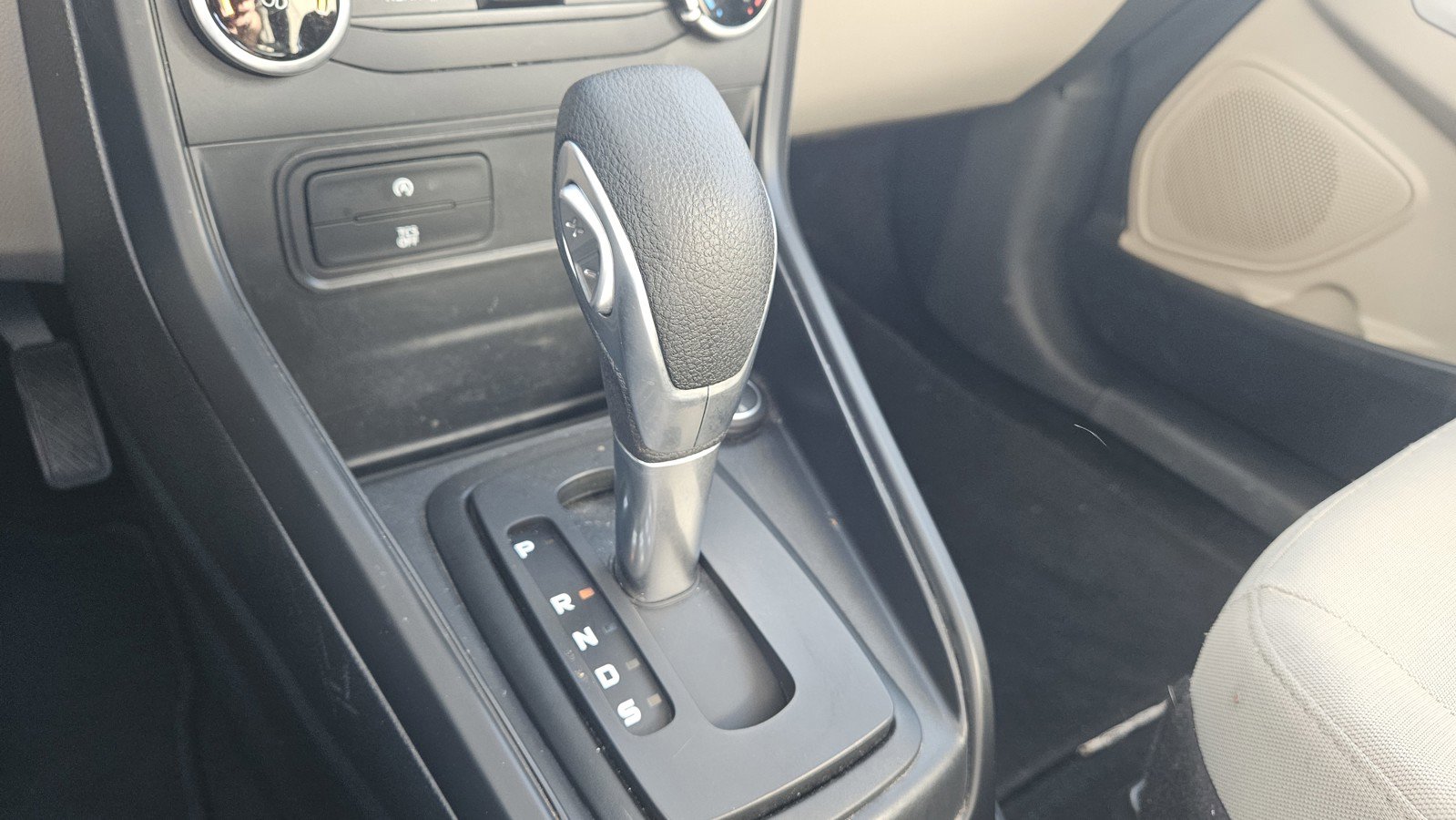 Used 2022 Ford EcoSport S image 14