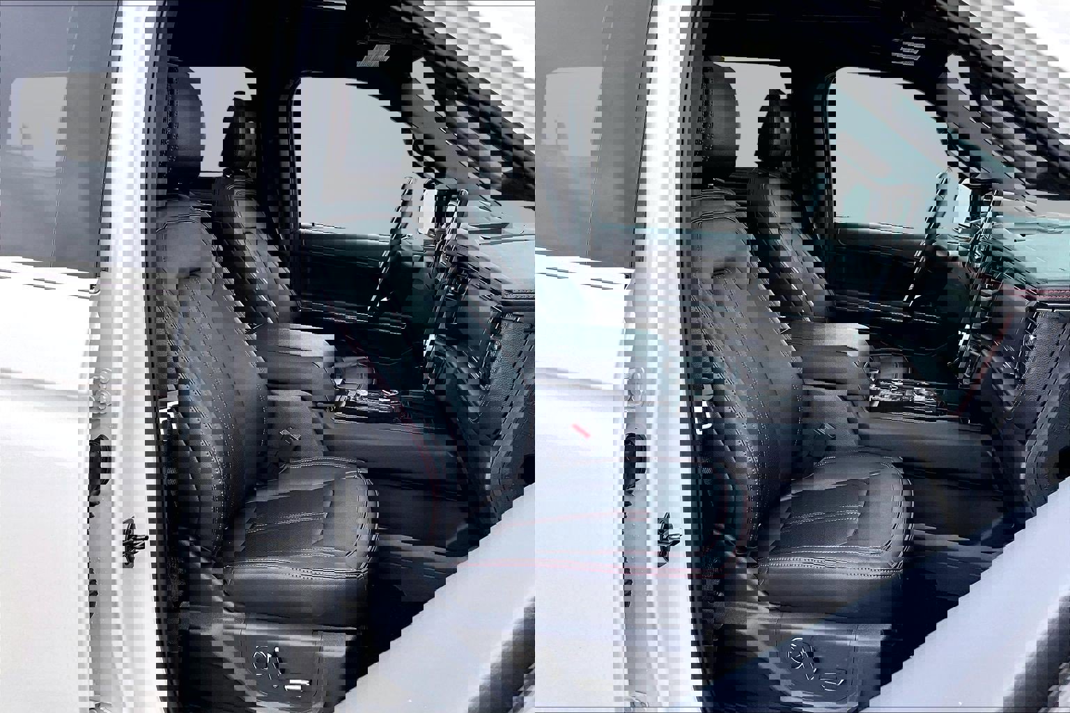 Used 2024 Ford Expedition Limited image 7