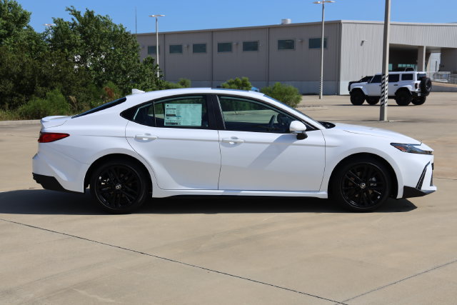 New 2026 Toyota Camry SE w/ Multimedia Upgrade Package FWD image 8