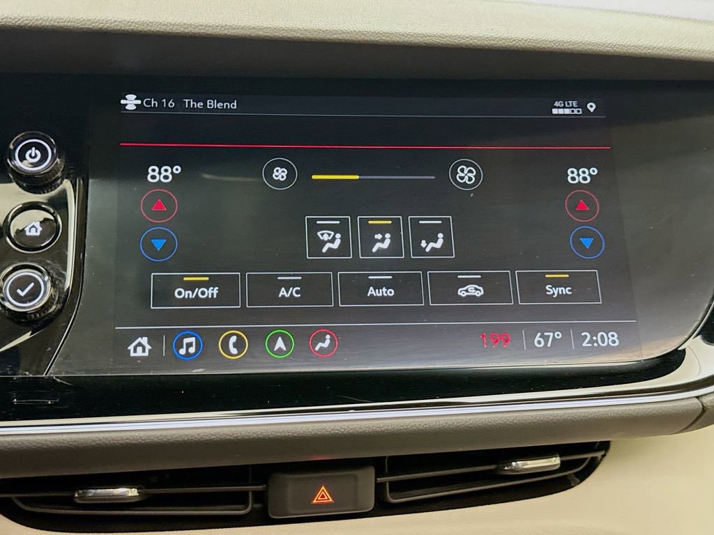 Used 2022 Buick Envision Avenir w/ Technology Package II image 15