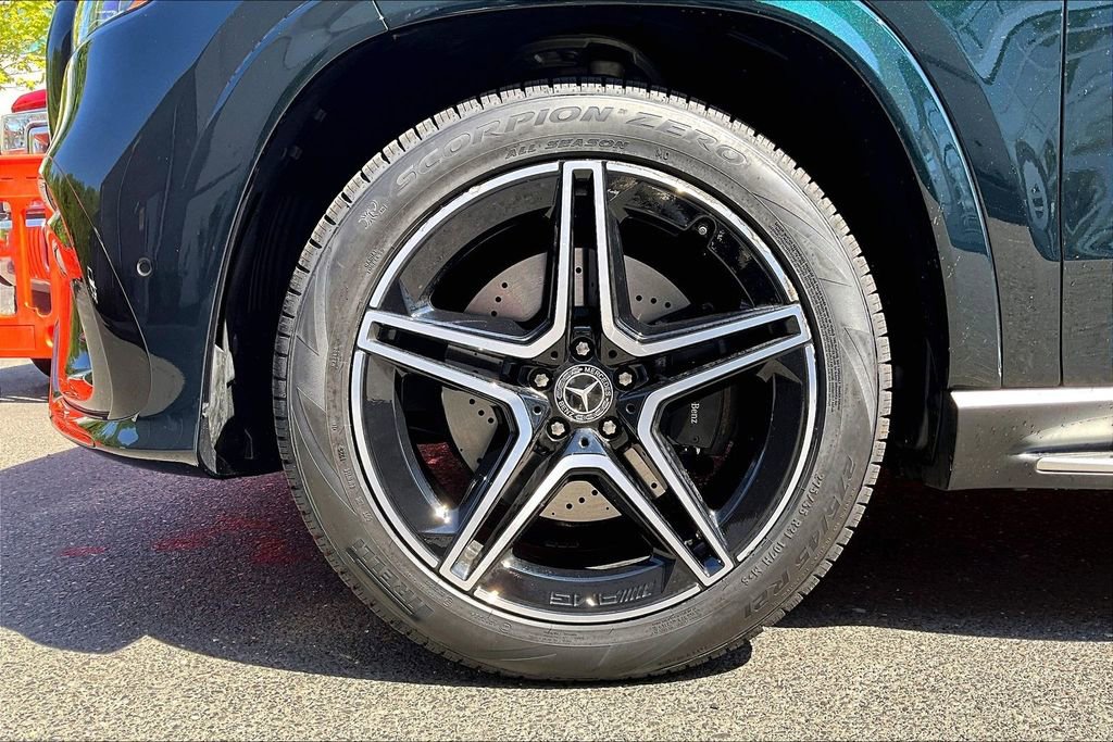 Certified 2024 Mercedes-Benz GLS 450 4MATIC image 8