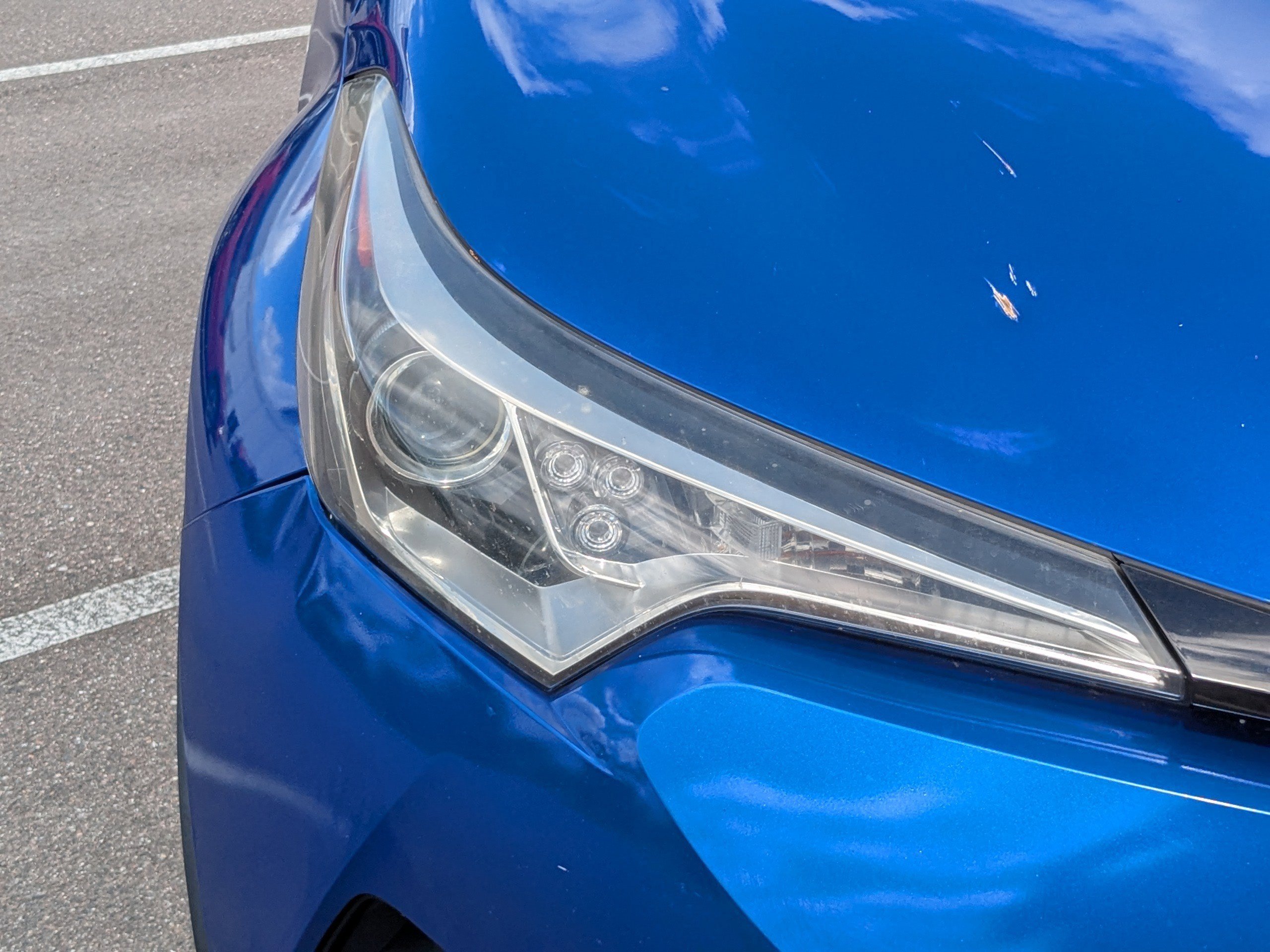 Used 2019 Toyota C-HR LE image 9