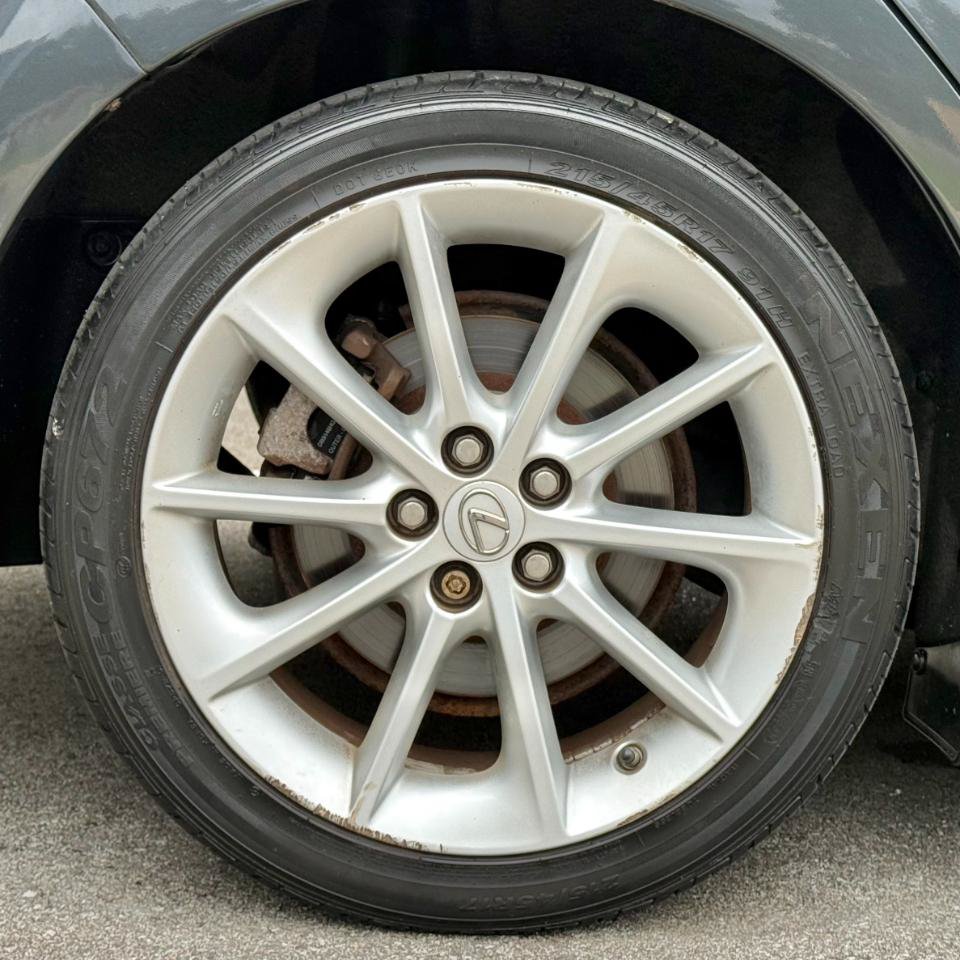 Used 2011 Lexus CT 200h Premium FWD image 24