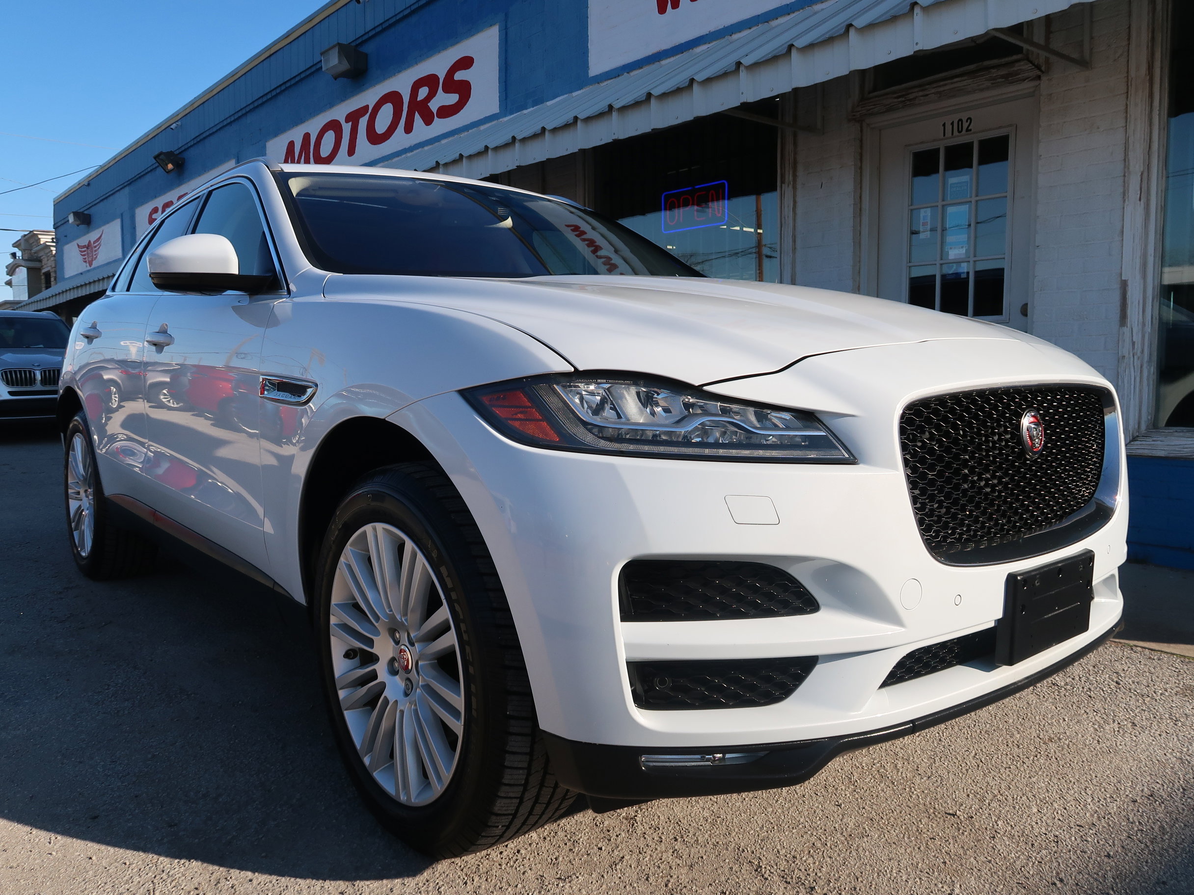 Used 2018 Jaguar F-PACE Portfolio image 6
