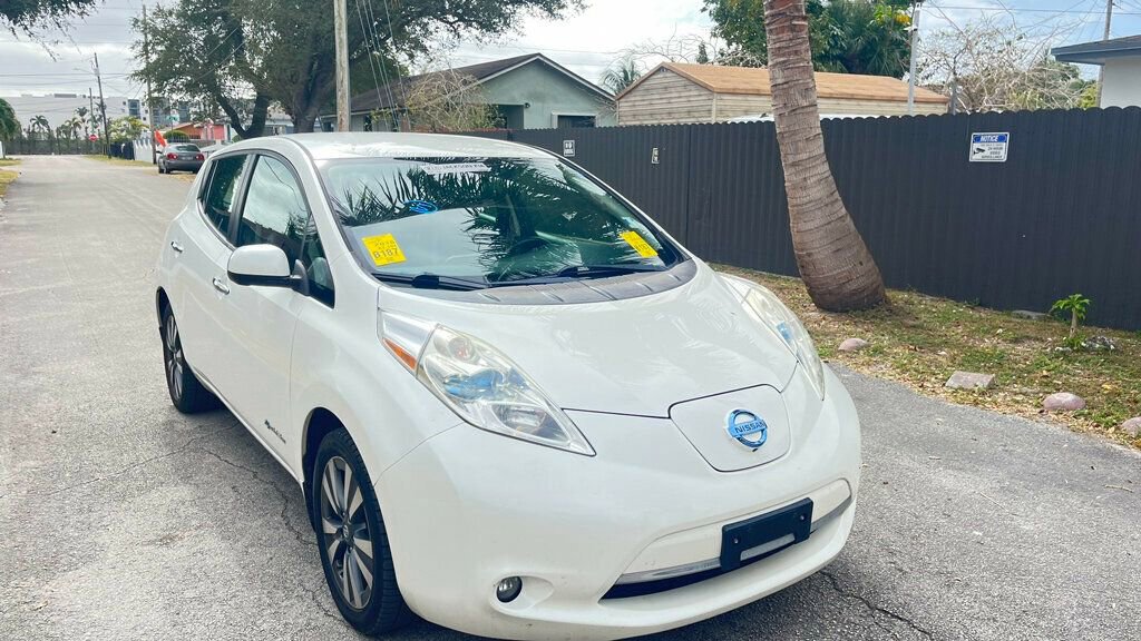 Used 2016 Nissan Leaf SL w/ Premium Package image 4
