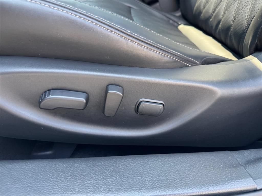 Certified 2023 Nissan Maxima Platinum w/ Sport Mat Group FWD image 15