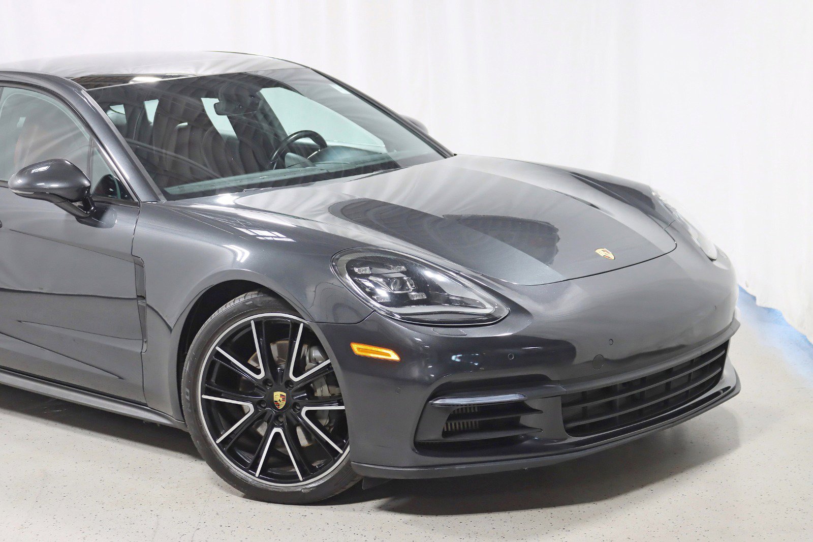Used 2018 Porsche Panamera 4S w/ Premium Package Plus image 2