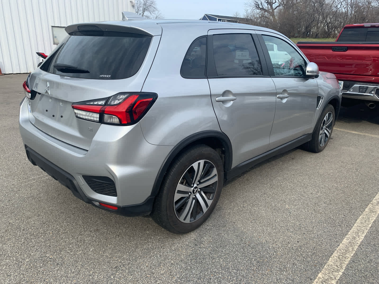 Used 2025 Mitsubishi Outlander Sport SE AWD/4WD image 3