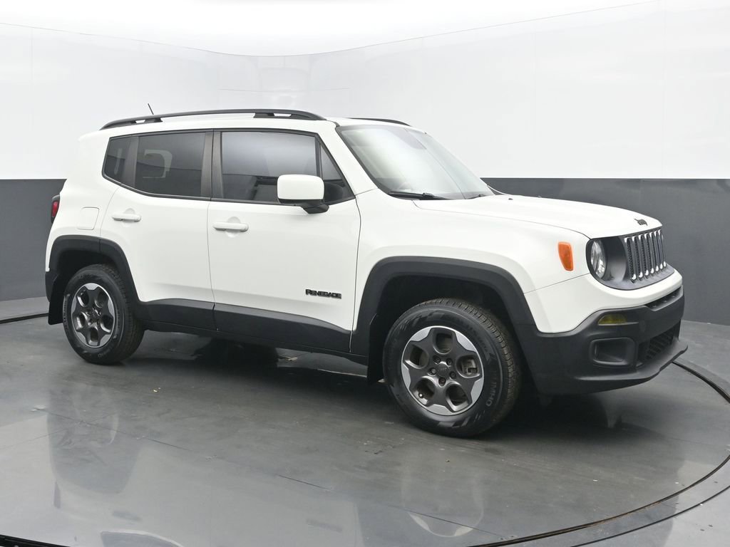 Used 2015 Jeep Renegade Latitude AWD/4WD image 7