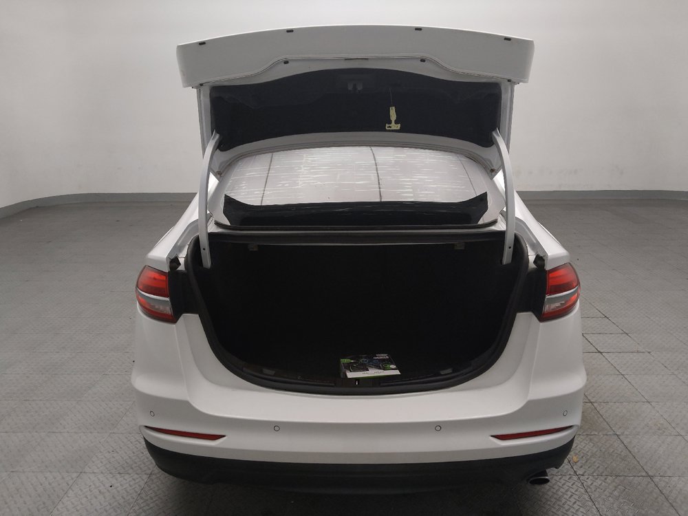 Used 2019 Ford Fusion SE FWD image 29