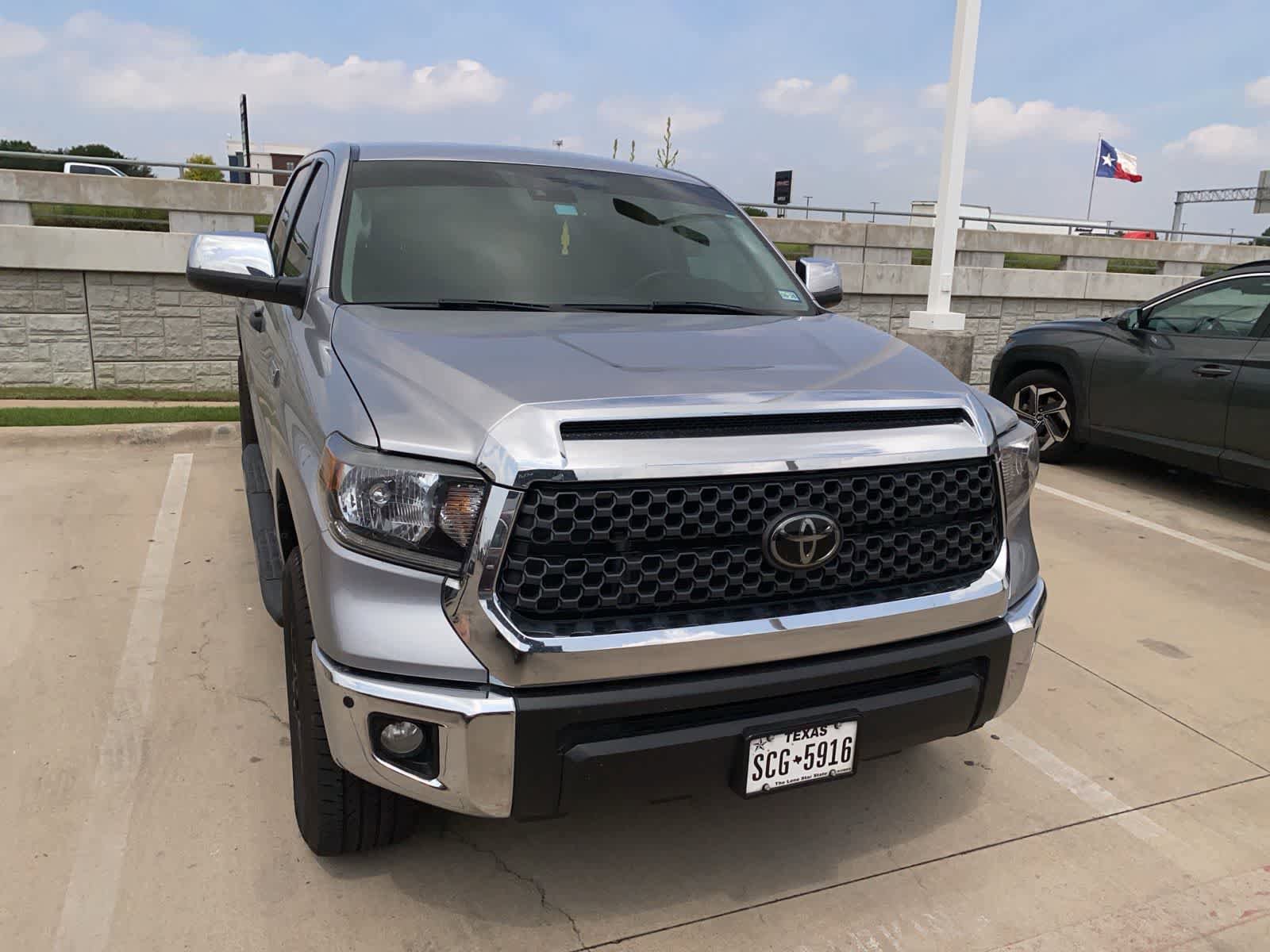 Used 2021 Toyota Tundra SR5 RWD image 3