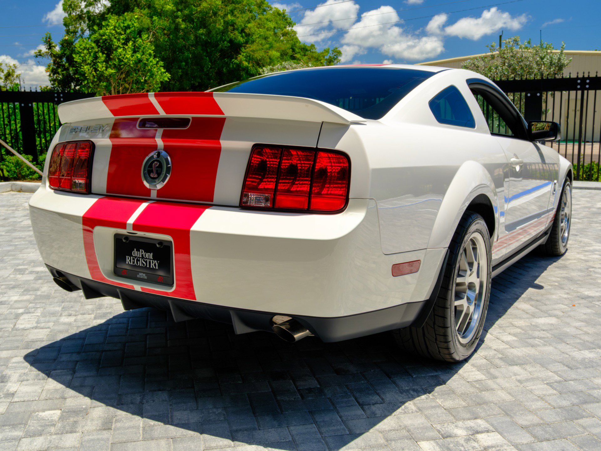 Used 2007 Ford Mustang Shelby GT500 RWD image 54