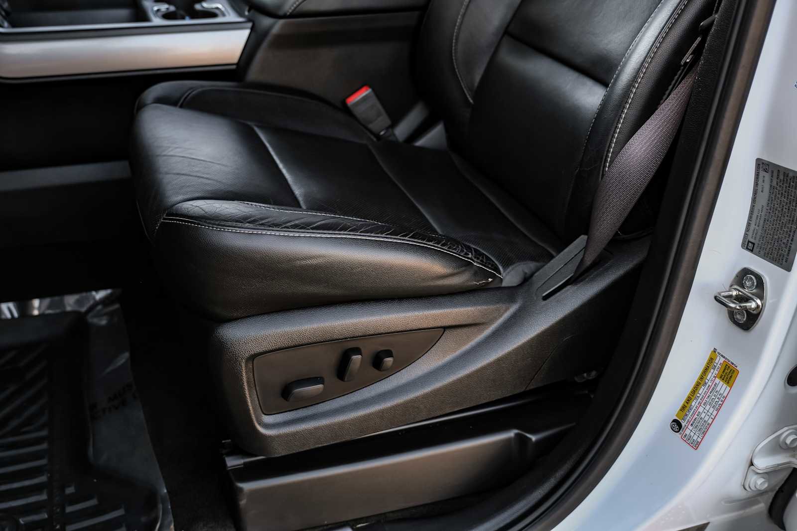 Used 2016 Chevrolet Silverado 3500 LTZ w/ Duramax Plus Package image 36