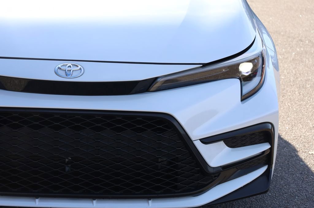 Used 2024 Toyota Corolla SE image 14
