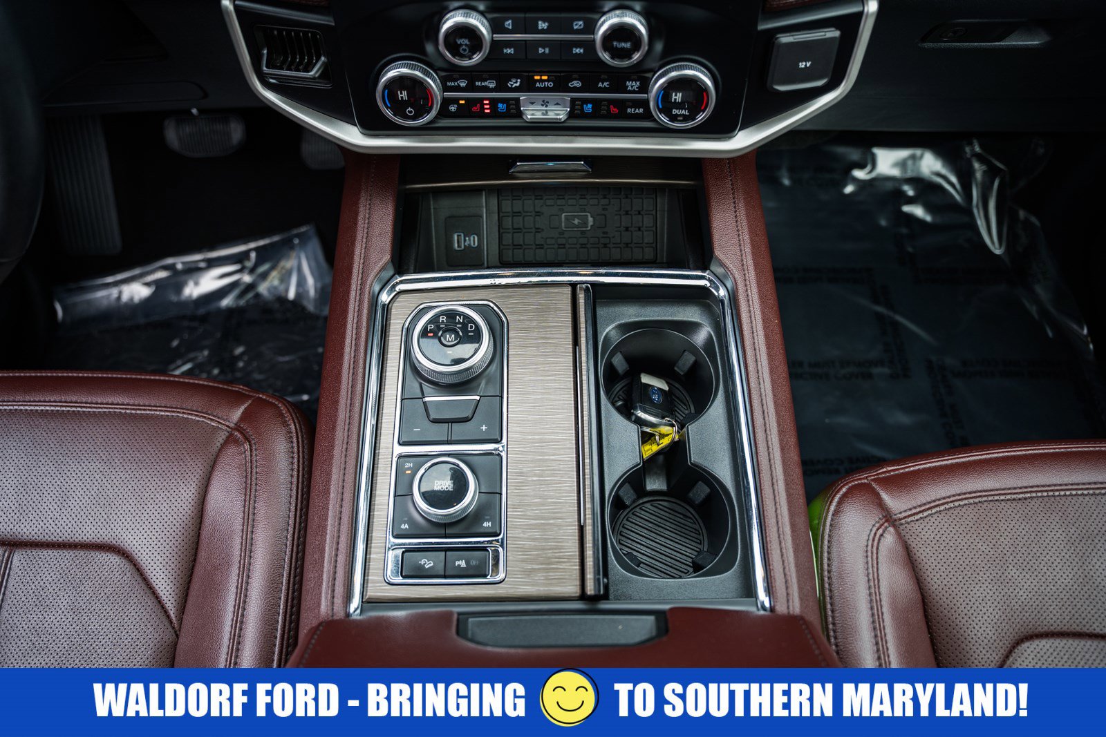 Used 2024 Ford Expedition Limited image 28