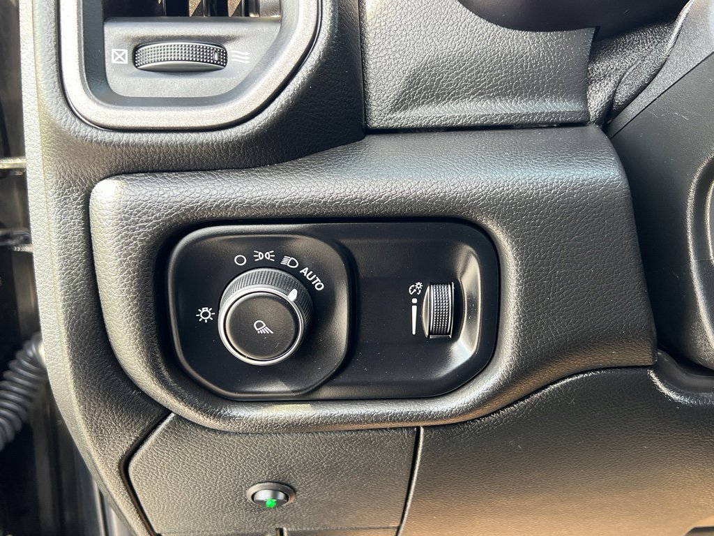 Used 2022 RAM 3500 Tradesman image 16