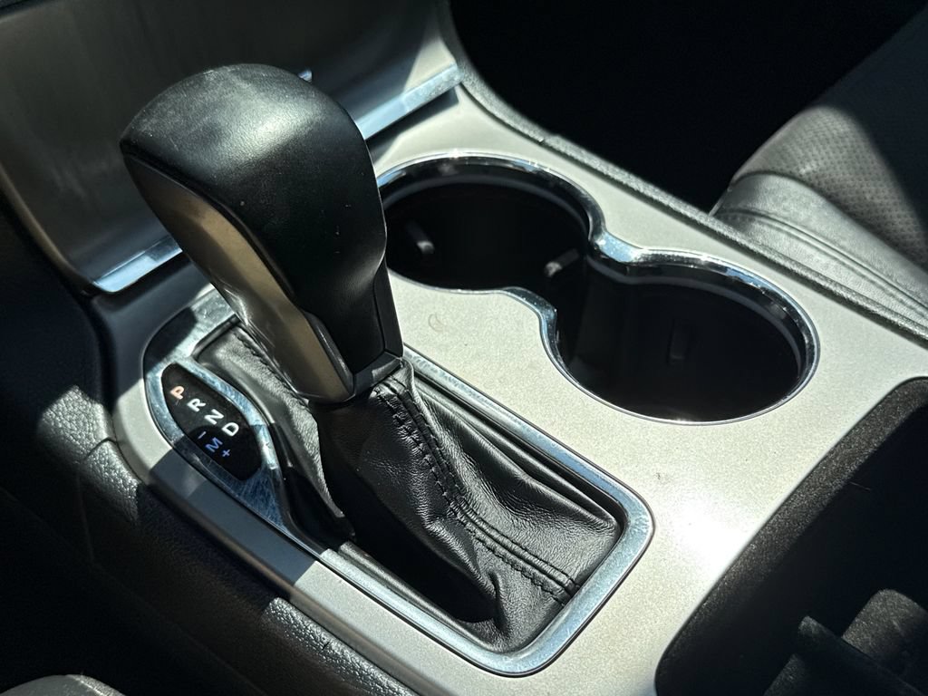 Used 2022 Jeep Grand Cherokee Laredo X RWD image 26