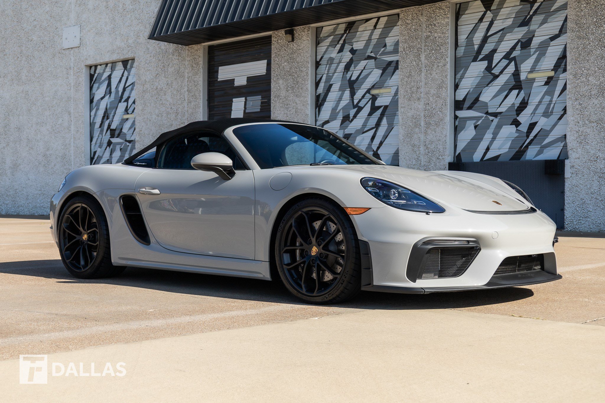 Used 2022 Porsche 718 Boxster Spyder RWD image 18