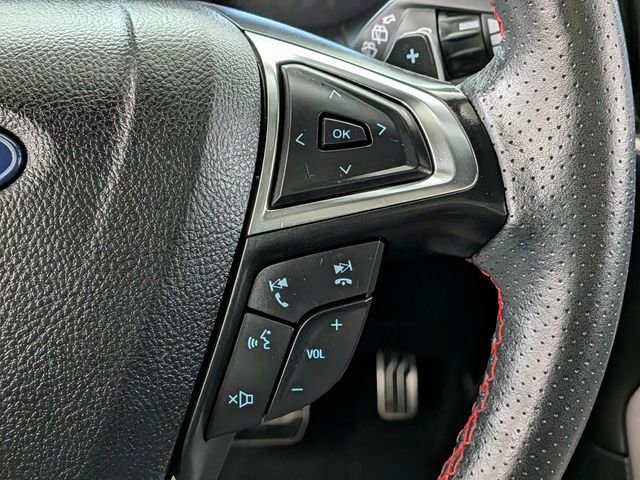 Used 2024 Ford Edge ST-Line w/ Class II Trailer Tow Package AWD/4WD image 26