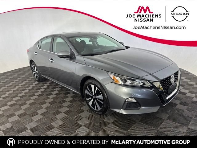 Certified 2021 Nissan Altima 2.5 SV w/ SV Premium Package AWD/4WD image 1