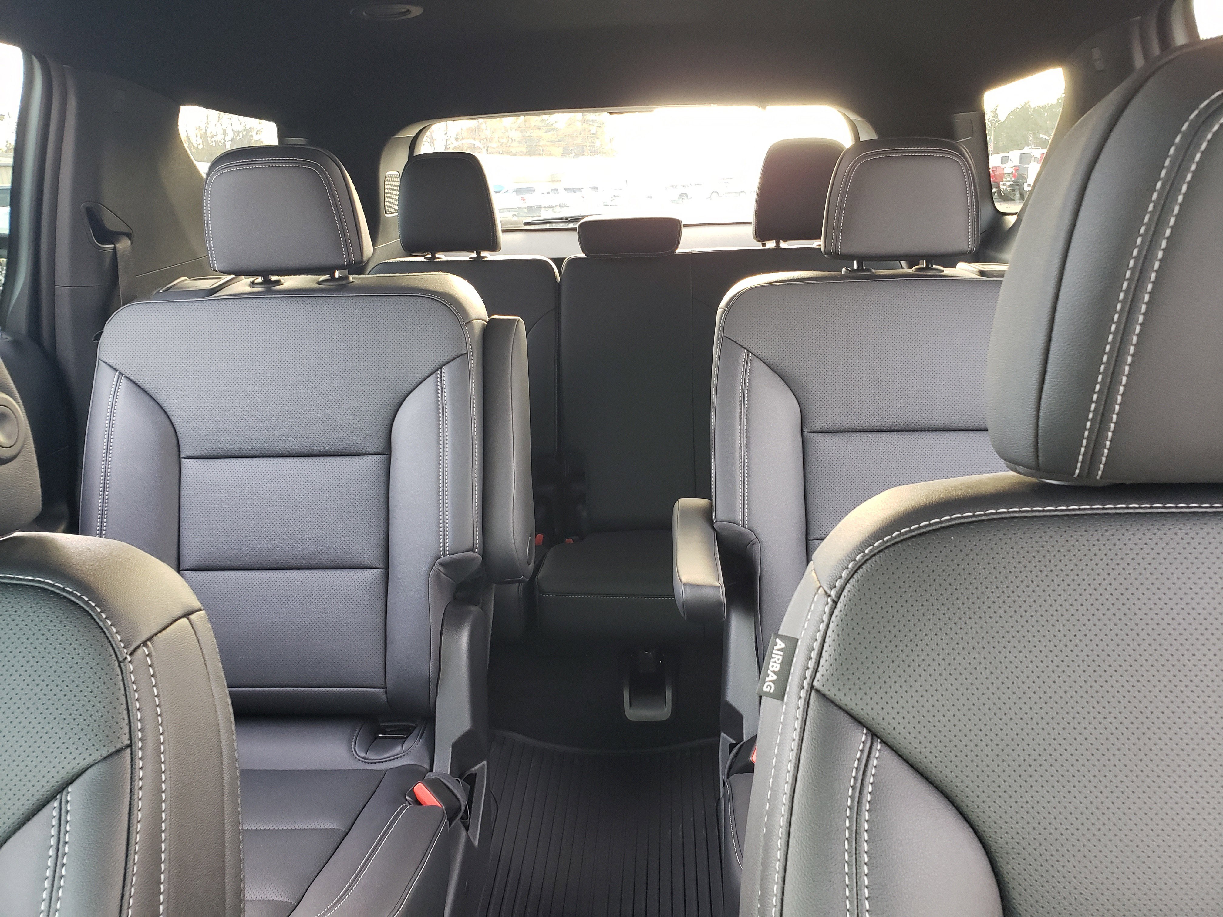 New 2026 Chevrolet Traverse LT w/ Midnight/Sport Edition image 32